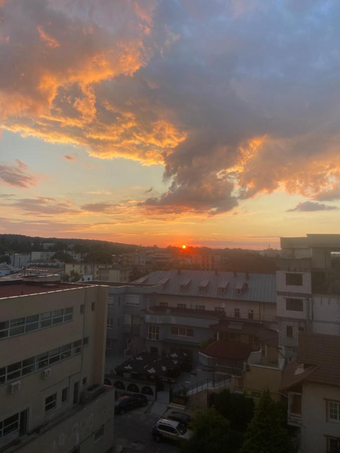Pitesti Sunset View 외부 사진